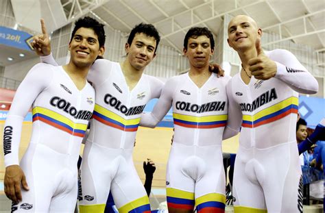 colombian cycling team uniform